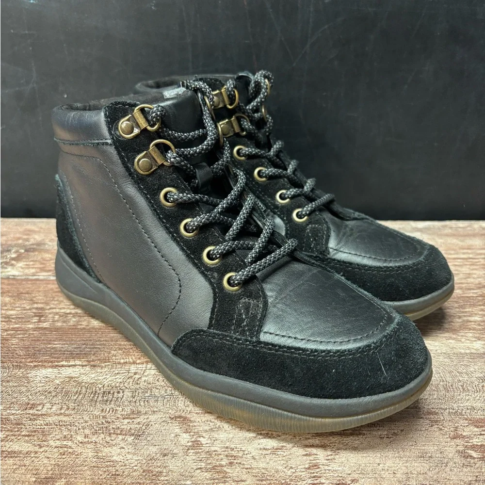 Vionic | VGUC Whitley Black Ankle Boots High Top Biker Bootie Rubber Sole, 6